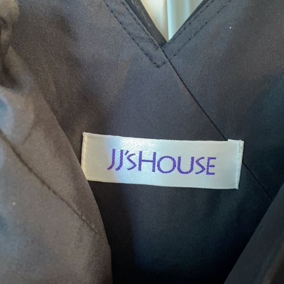 Dress - Picture 4 of 7